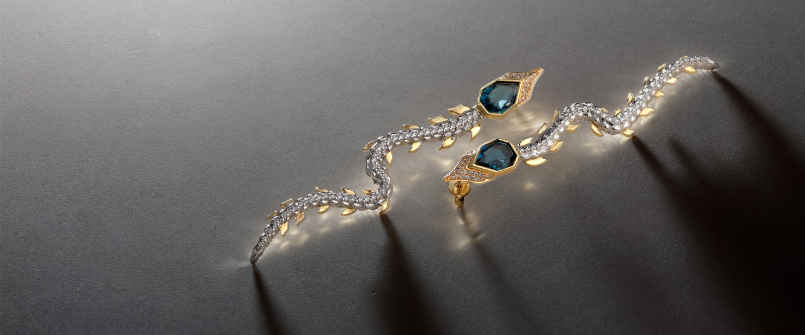Minimalist vs. Maximalist: Ways to Style Fine Jewelry Like a Pro