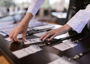 Why Frontline Autonomy Drives Faster Problem-Solving in Complex Operations